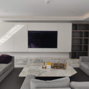 21TD FAMILY ROOM